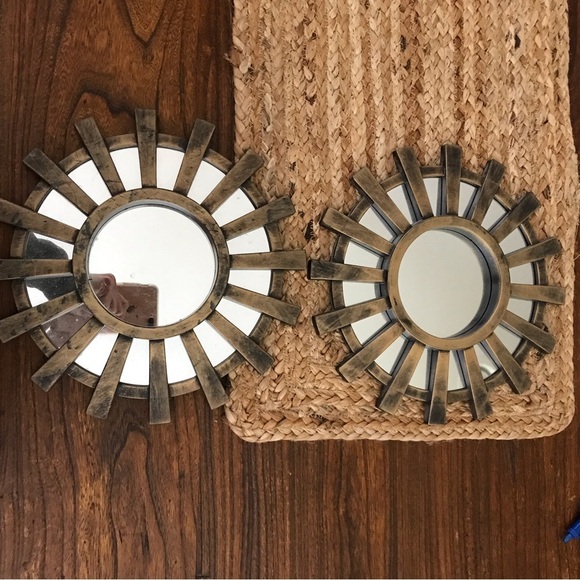▪️Set of 2 Decorative Mirrors - Picture 1 of 6